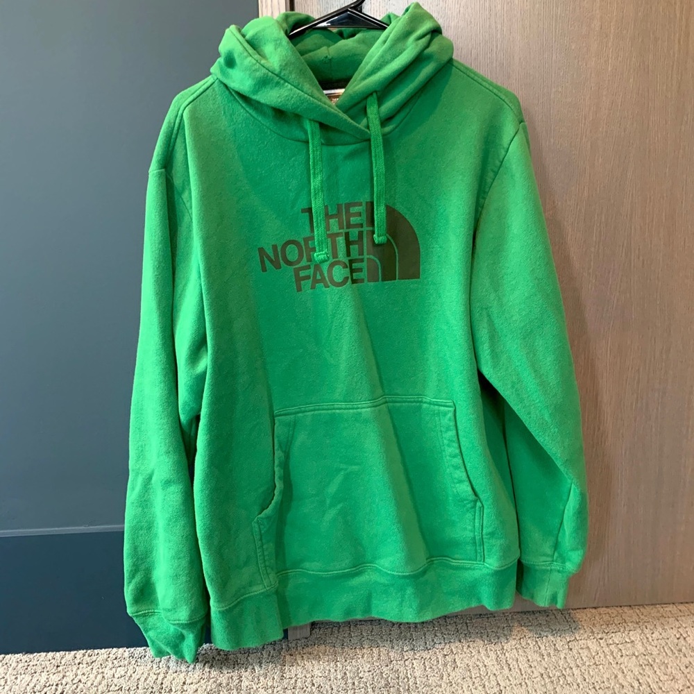 Men’s North face hoodie